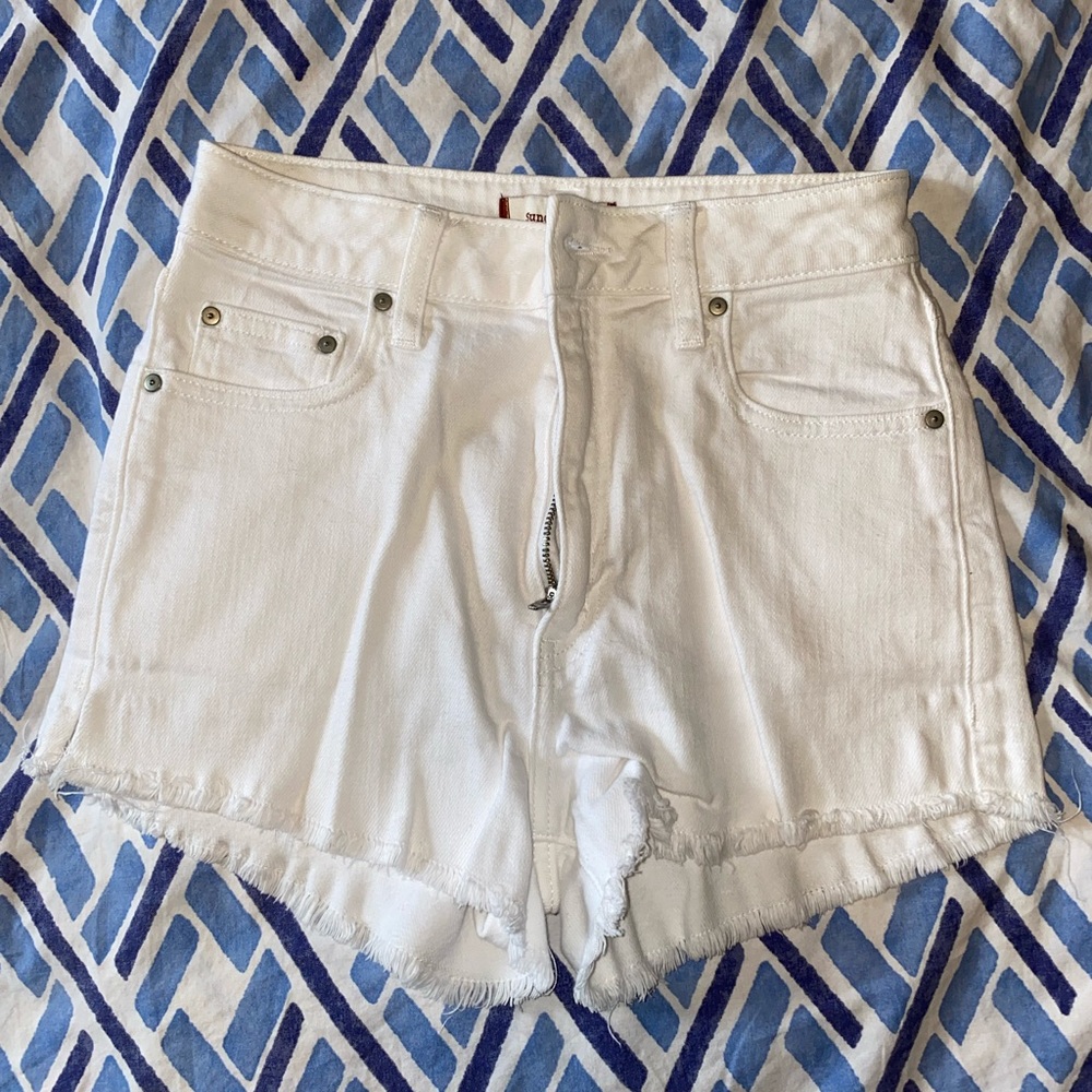 Aritzia Sunday Best White Shorts